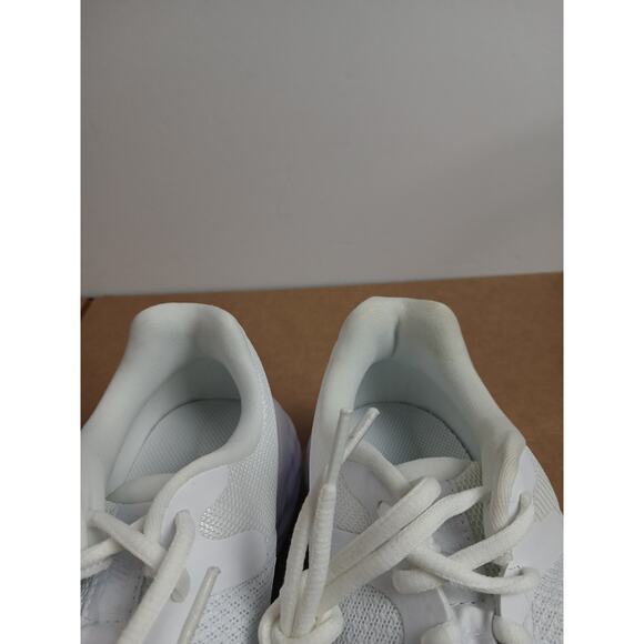 USED Nike Men\'s Revolution 5 Flyease Running Shoe, White, 9 main image 4